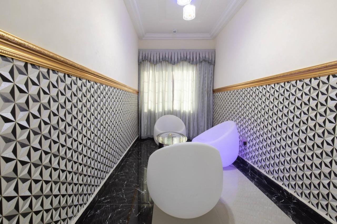 Ag Hotel And Suites Ogbodjo Ngoại thất bức ảnh