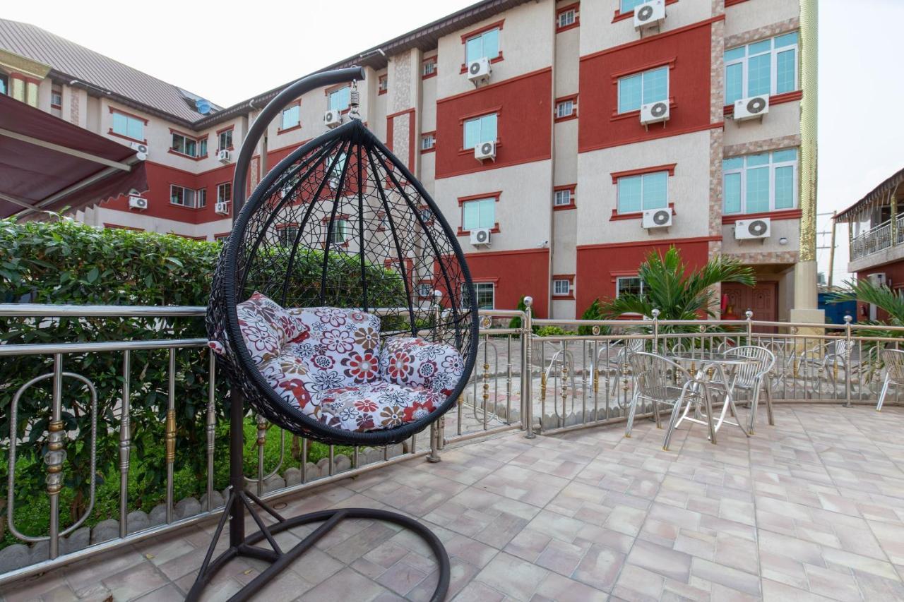 Ag Hotel And Suites Ogbodjo Ngoại thất bức ảnh