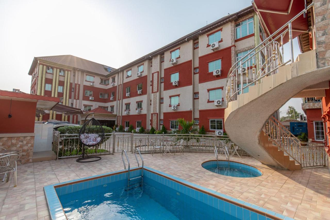 Ag Hotel And Suites Ogbodjo Ngoại thất bức ảnh