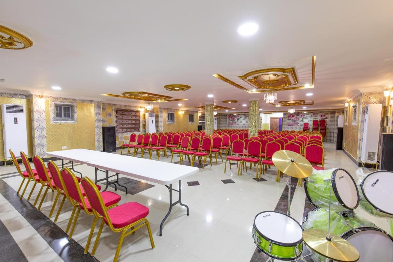 Ag Hotel And Suites Ogbodjo Ngoại thất bức ảnh
